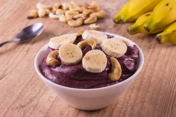 istock Brazilian Acai Into a Bowl 819974236