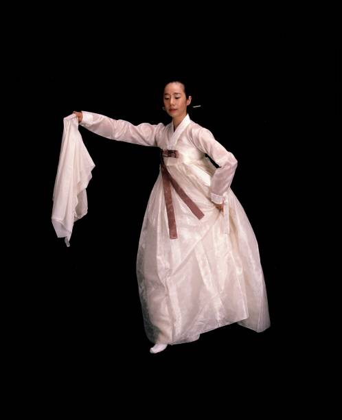 istock Listening to Dance #3 : Salpuri 820115364