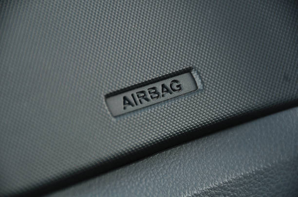 istock Airbag icon in car 820266354