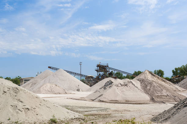 istock Extraction gravel. Gravel quarry. Construction industry 820317038