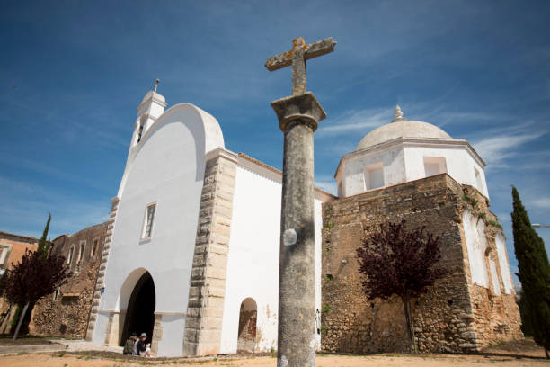 Iglesia Fundamentalista De Jesucristo Y Los Santos De Los últimos Días - Banco de fotos e imágenes de stock - iStock Iglesia Fundamentalista De Jesucristo Y Los Santos De Los últimos Días - Banco de fotos e imágenes de stock - iStock