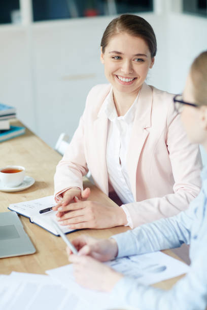istock Listening to opinion 820461212