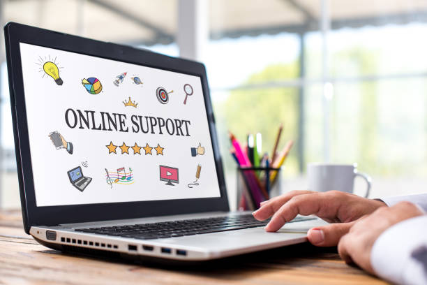 istock Online Support Concept On Laptop Monitor 820515618