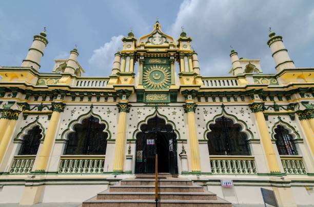 istock Abdul Gaffoor Mosque, Singapore 820661308