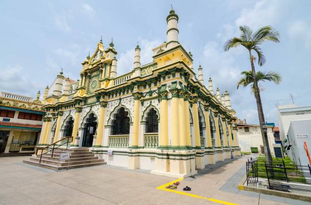 istock Abdul Gaffoor Mosque, Singapore 820661350