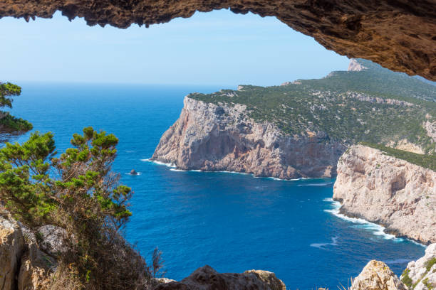 istock Chief Hunt Cliff Seen from Vases Broken Quarries 820694462