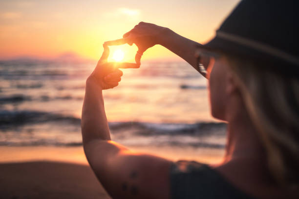 istock Searching for best composition standing near sea at sunset 820722714