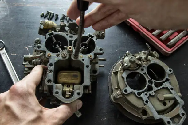 Repair process of machine parts with special tools