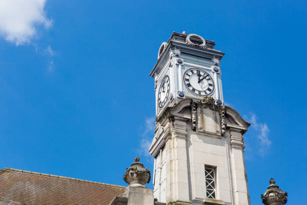istock Royal Tunbridge Wells - railway station 820772438