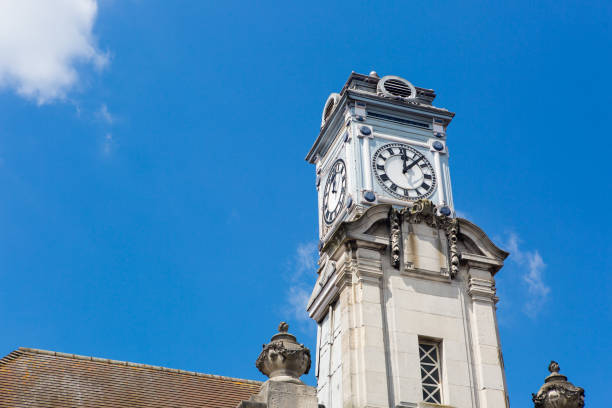 istock Royal Tunbridge Wells - railway station 820772754