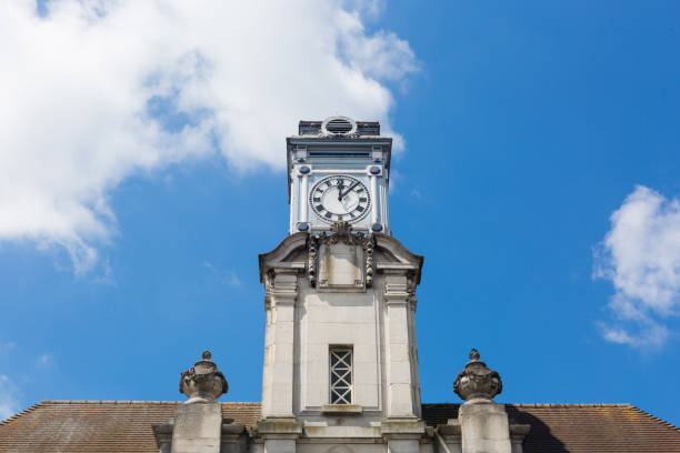 istock Royal Tunbridge Wells - railway station 820773164