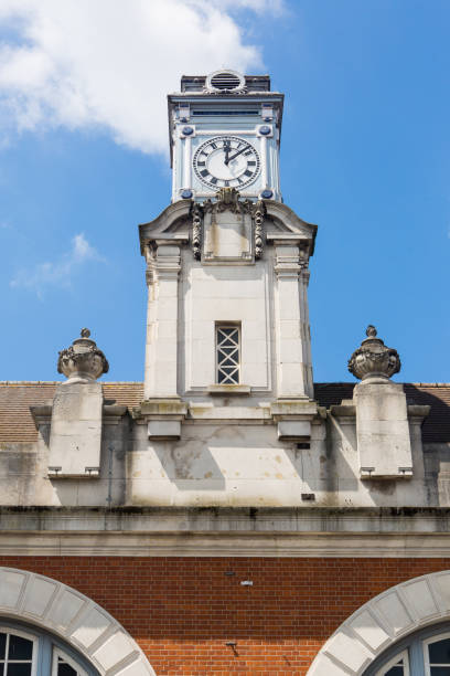 istock Royal Tunbridge Wells - railway station 820773530