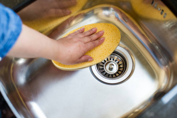 dishwashing - sink ストックフォトと画像
