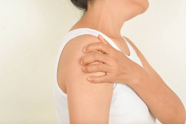 istock Arm pain in old women 820810252