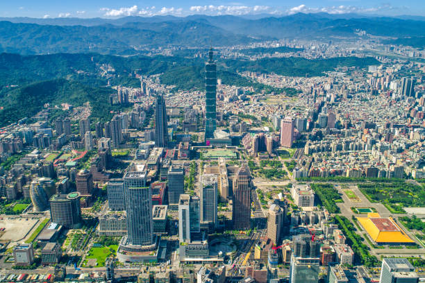 istock Panoramic of Financial district in Taipei , Taiwan 820813976