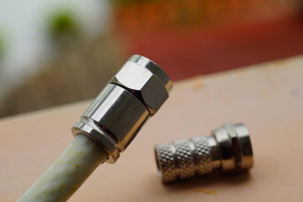 le spine dell'antenna - cable coaxial cable television connection block foto e immagini stock