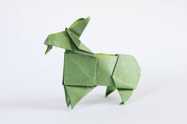 683 Origami Animals Farm Stock Photos, Pictures & Royalty-Free Images -  iStock