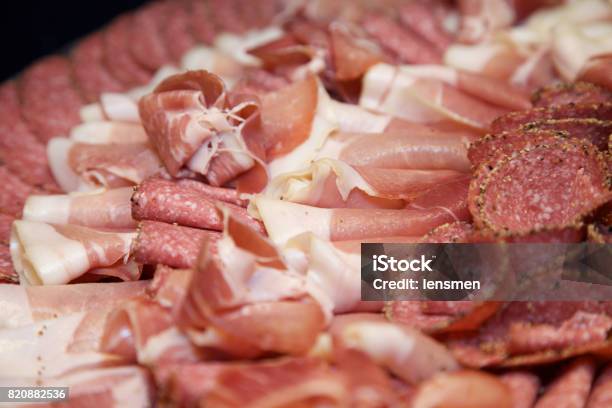 Fiambres Foto de stock y más banco de imágenes de Alimento - Alimento, Carne, Comidas y bebidas