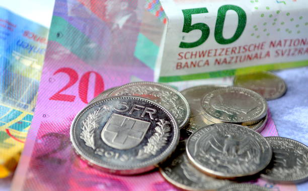 スイス通貨 - swiss currency coin swiss francs swiss coin ストックフォトと画像