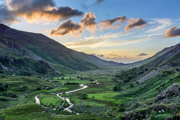 de snowdonia norte de gales - wales snowdonia snowdonia national park mountain fotografías e imágenes de stock