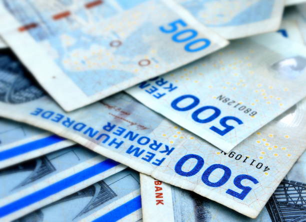 Danish currency Stack of Danish 500 kroner banknotes travel refund stock pictures, royalty-free photos & images