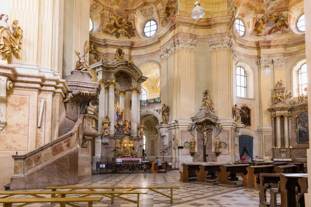 interior monasterio en krtiny república checa. virgen maría, monumento barroco. arquitectura, jan santini aichel - 6727 fotografías e imágenes de stock