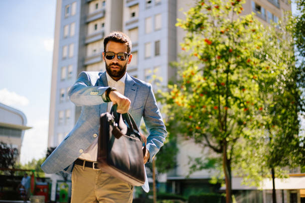 istock Young businessman in a hurry 821376526