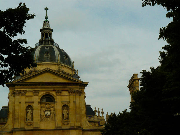 istock Photo shooting in Paris 821382384