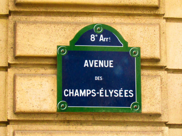 istock Photo shooting in Paris 821386054