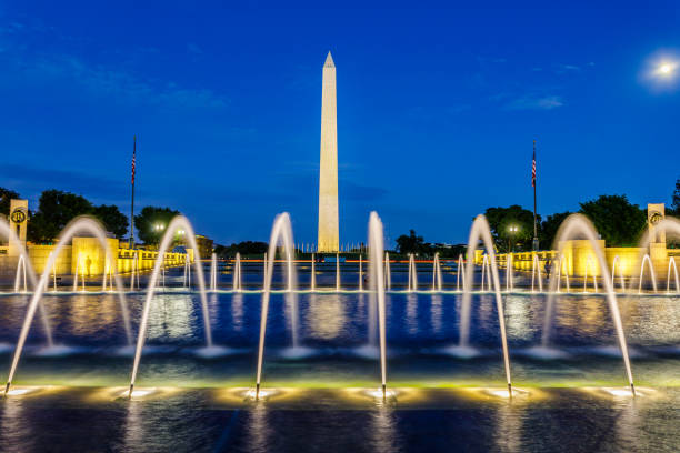 istock World War II Memorial and Washington Monument 821396184