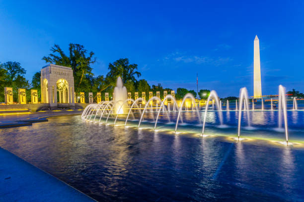 istock World War II Memorial and Washington Monument 821396202