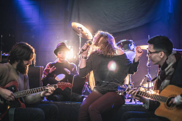istock Friends and musicians 821529582