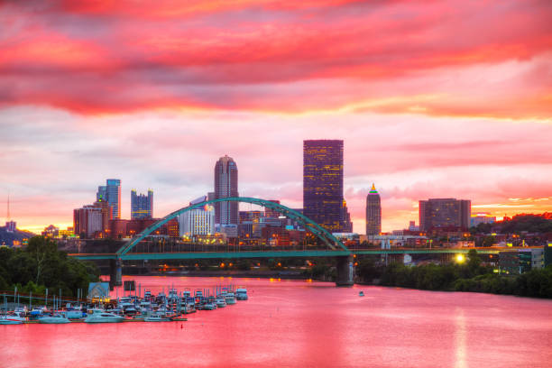 istock Pittsburgh cityscape with the Ohio river 821562424