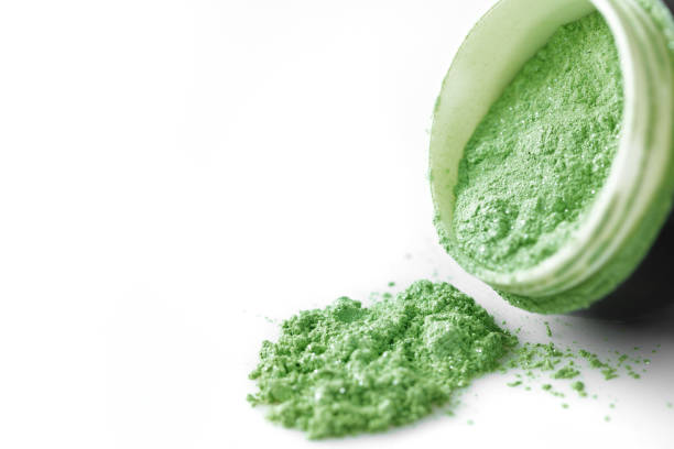 istock green professional powder eye-shadows on white background 821658930