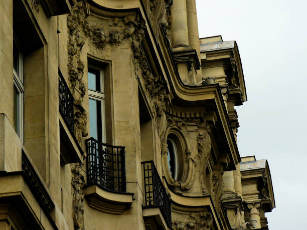 istock Photo shooting in Paris 821695634