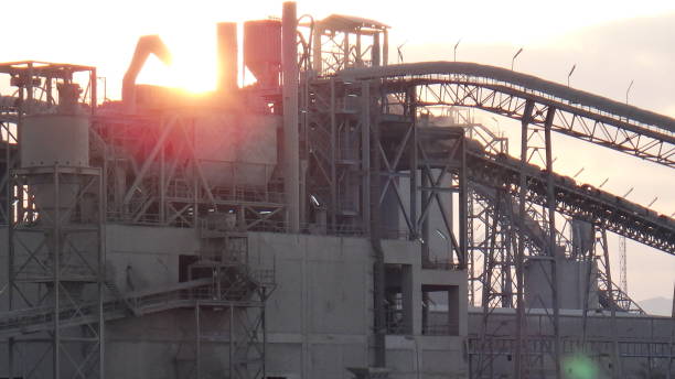 istock Wonderful sun behind a giant facility 821719328