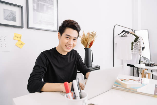 若いアジアアントレプレナー - small business fashion designer young adult clothing ストックフォトと画像