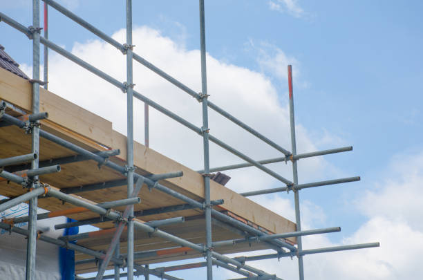 istock Scaffolding on side of building 821765142