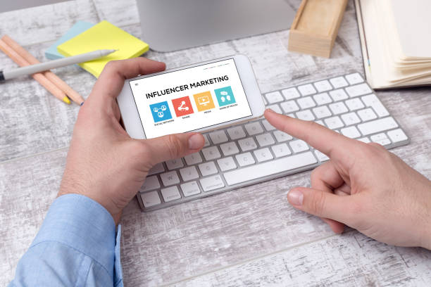 istock Influencer Marketing Concept 821799170