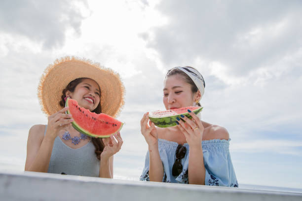 istock Watermelons, women who enjoy splitting 821868842
