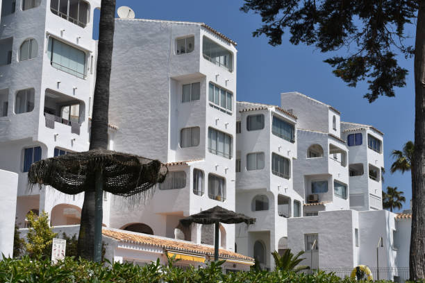 istock Houses on the beach 821881334