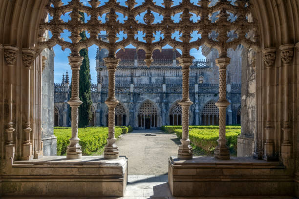 Cloisters in the Monastery of Batalha - Portugal Cloisters in the Monastery of Batalha - a Dominican convent in the town of Batalha, in the Centro Region of Portugal. it was erected in commemoration of the 1385 Battle of Aljubarrota, and was the burial place of the 15th Century Aviz dynasty of Portuguese royalty. It is one of the best examples of Late Gothic architecture in Portugal. batalha photos stock pictures, royalty-free photos & images