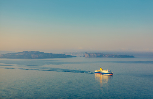 Ferry boat Santorini - Oia