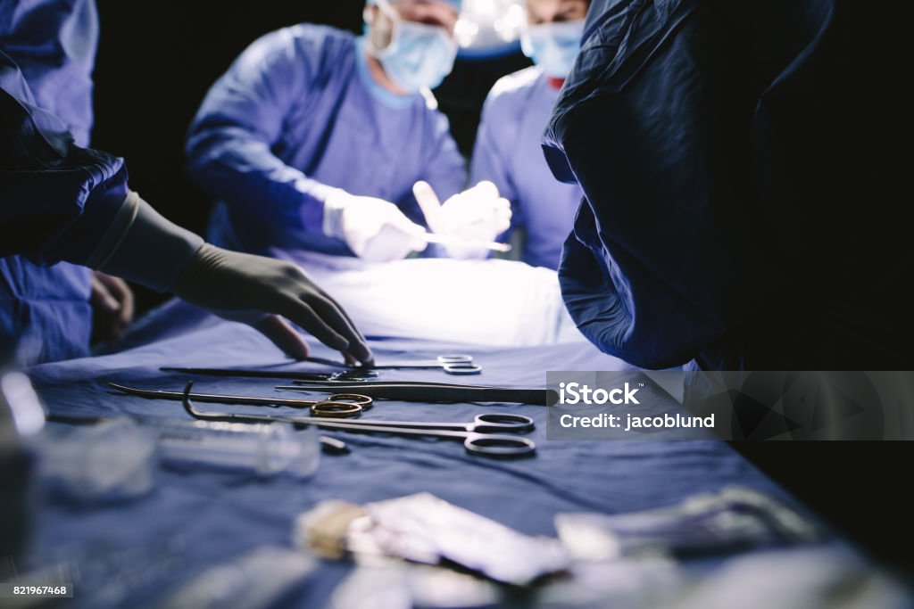 Medizinische Instrumente während der Operation im Betrieb theater - Lizenzfrei Operation Stock-Foto