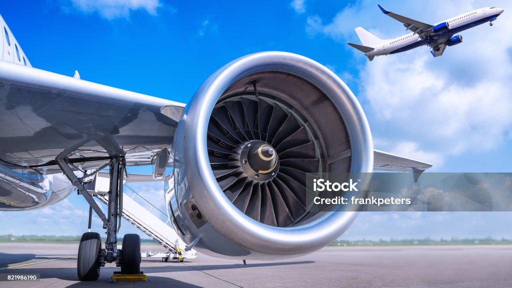 Flughafen - Lizenzfrei Flugzeugtriebwerk Stock-Foto