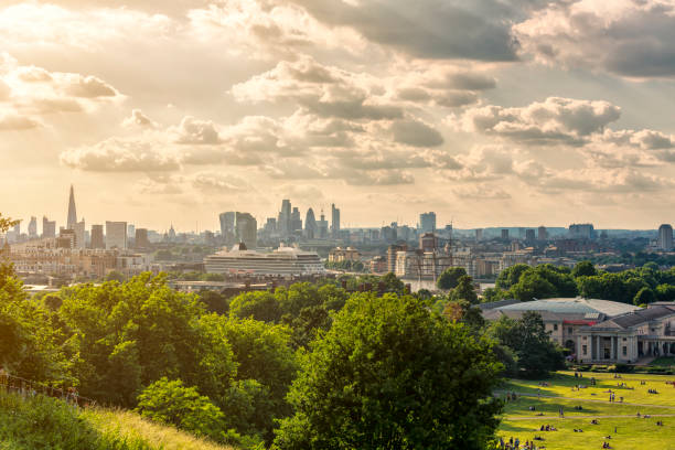 London skyline with the Shard London Bridge and City of London at sunset London skyline with the Shard London Bridge and City of London at sunset queen's house stock pictures, royalty-free photos & images