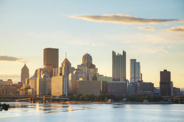 istock Pittsburgh cityscape with the Ohio river 822097938