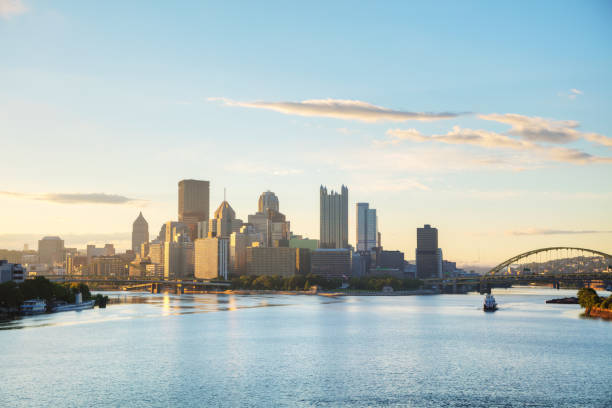 istock Pittsburgh cityscape with the Ohio river 822100204