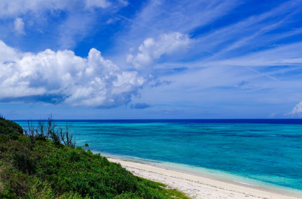 istock Miyako-jima sea 822210550