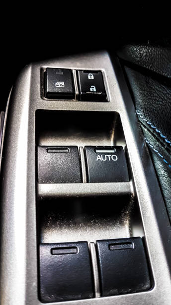 istock Automate electronic button of mirror car 822334526